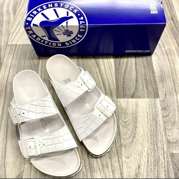 NEW Birkenstock Arizona BS In White Mono Croc - EU Size 38 / US Size 7/7.5 - Picture 3 of 6